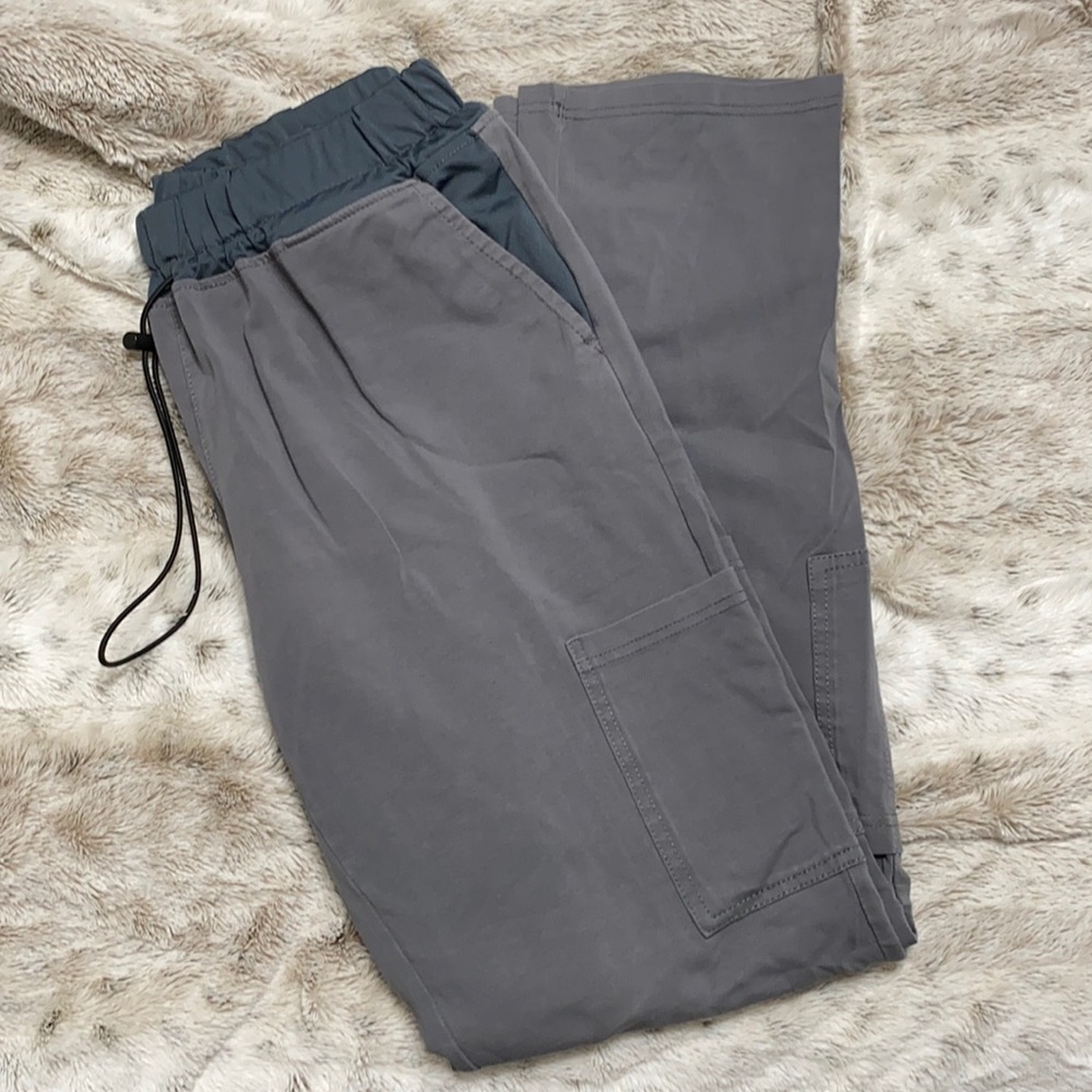 Benefit stealth scrub bottoms gray
